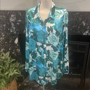 Women’s Teal Floral Button-Up Top